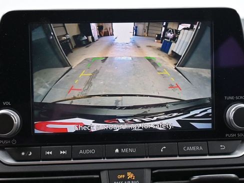 Used 2025 Nissan Altima 2.5 SV FWD image 13