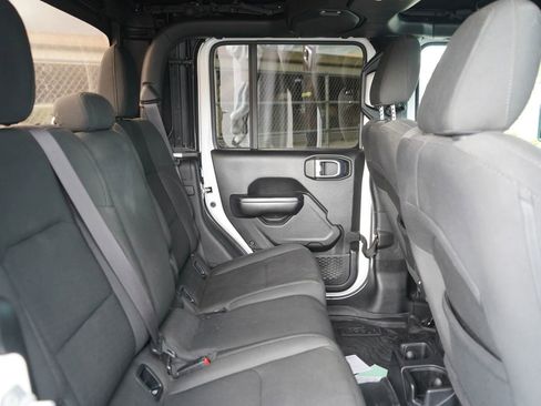 Used 2020 Jeep Gladiator Sport w/ Quick Order Package 24S image 16