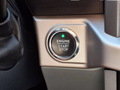 Used 2022 Ford F150 XLT w/ Equipment Group 302A High AWD/4WD image 17