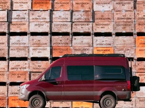 Used 2024 Mercedes-Benz Sprinter 2500 image 23