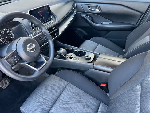 Used 2024 Nissan Rogue SV AWD/4WD image 10