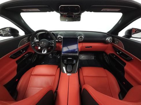 Used 2023 Mercedes-Benz SL 63 AMG 4MATIC w/ Driver Assistance Package image 29