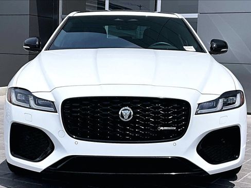 Used 2024 Jaguar XF R-Dynamic SE AWD/4WD image 2