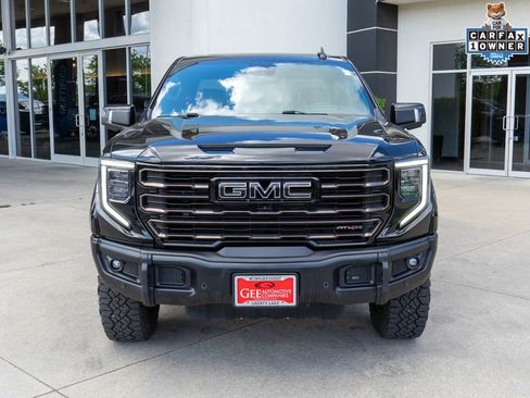 Used 2023 GMC Sierra 1500 AT4X AWD/4WD image 2