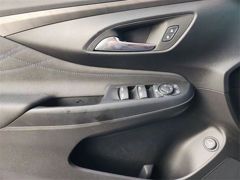 Used 2024 Buick Envista Sport Touring w/ Experience Buick Package image 23