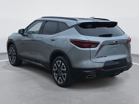 Used 2023 Chevrolet Blazer RS w/ Enhanced Convenience Package image 7