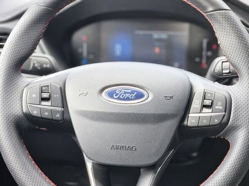 Used 2025 Ford Escape ST-Line FWD image 17