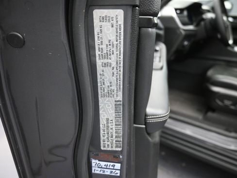 Used 2024 Jeep Grand Cherokee Laredo AWD/4WD image 19