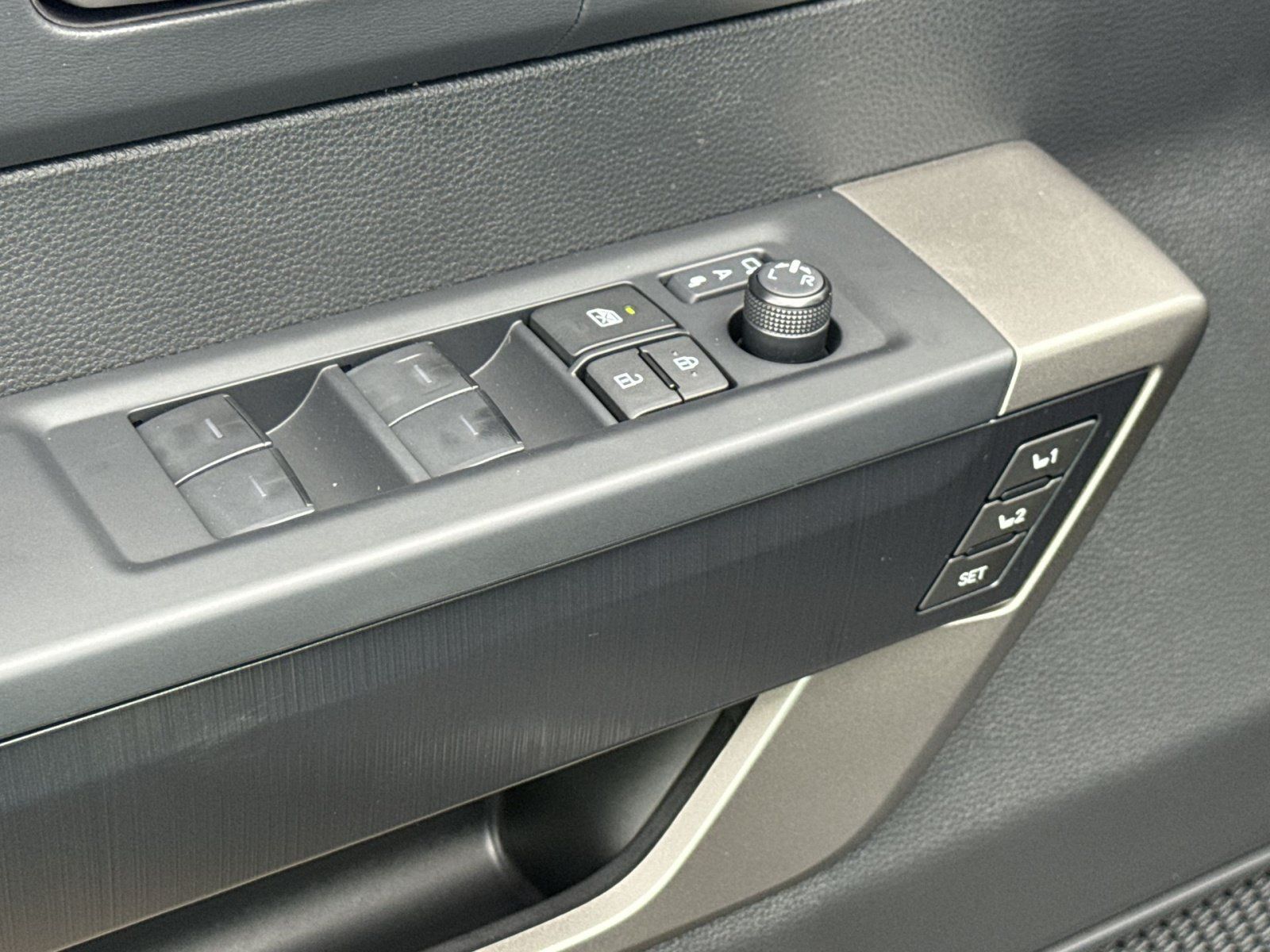 New 2026 Toyota Sequoia Platinum AWD/4WD image 23