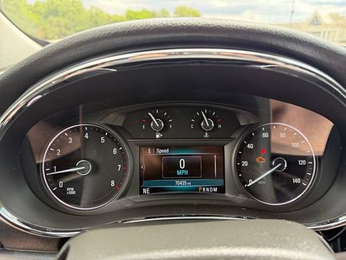 Used 2018 Buick Encore Preferred AWD/4WD image 18