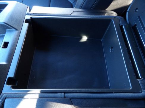 Used 2021 GMC Sierra 3500 4x4 Crew Cab w/ Convenience Package image 26