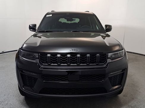 New 2026 Jeep Grand Cherokee L Limited w/ Limited Altitude Package RWD image 2