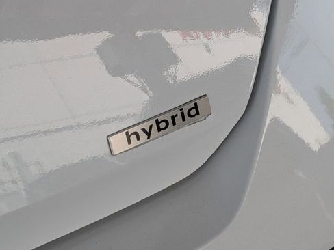 Used 2025 Hyundai Elantra SEL FWD image 30