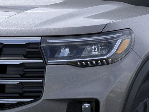 New 2026 Ford Explorer Active w/ Active Comfort Package image 18