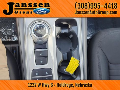 Used 2021 Ford Explorer XLT RWD image 34