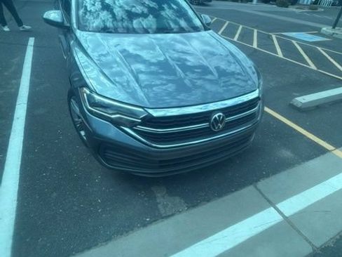 Used 2022 Volkswagen Jetta SE FWD image 10