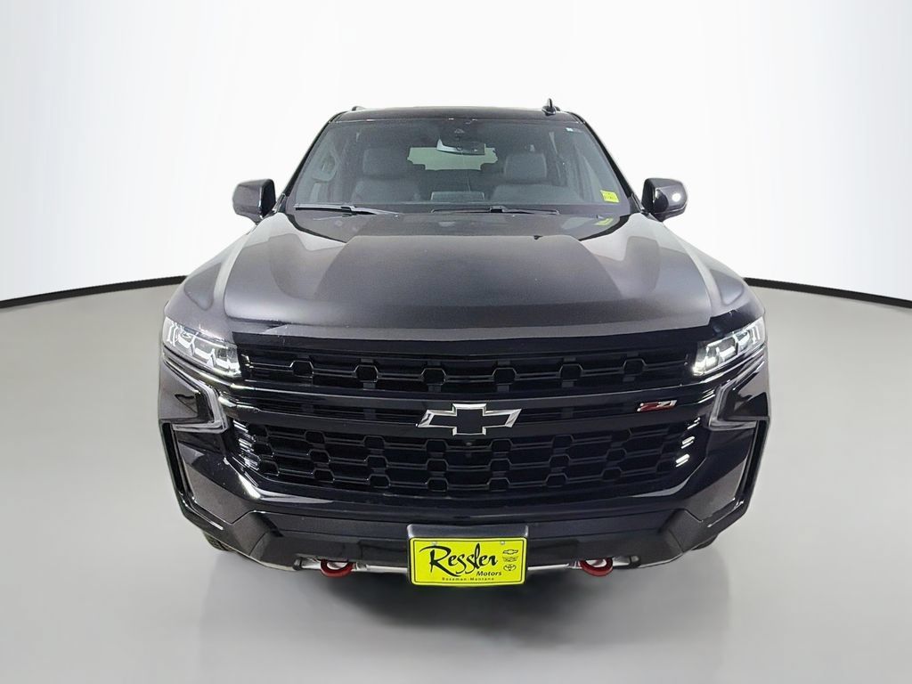 Used 2023 Chevrolet Suburban Z71 w/ Luxury Package AWD/4WD image 2