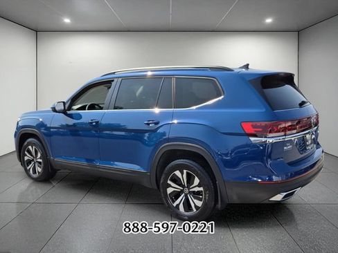 Used 2026 Volkswagen Atlas SE FWD image 3