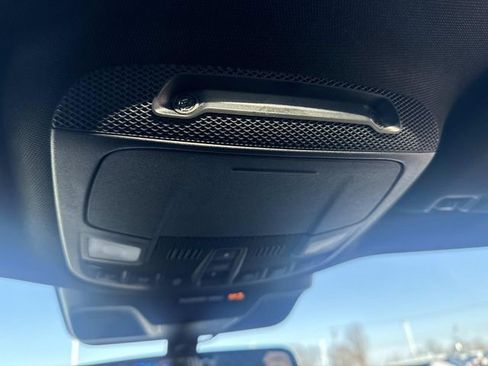 Used 2024 Ford Expedition Limited image 27