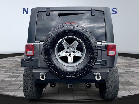 Used 2014 Jeep Wrangler Unlimited Sahara w/ Connectivity Group image 5