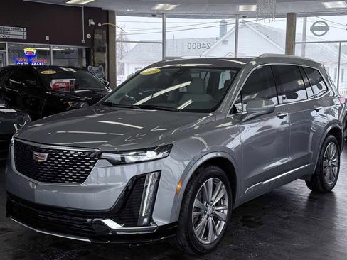 Used 2024 Cadillac XT6 Premium Luxury w/ Technology Package image 2