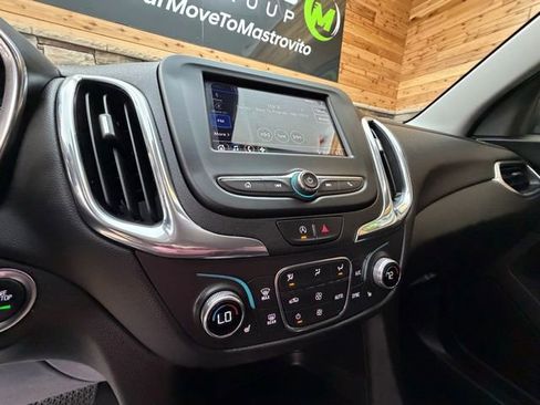 Used 2023 Chevrolet Equinox LT image 18
