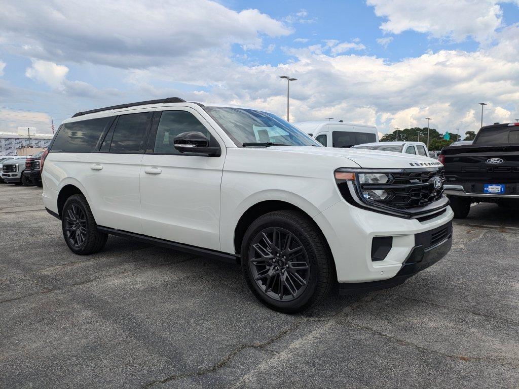 New 2027 Ford Expedition Max Platinum w/ Stealth Appearance Package RWD image 2