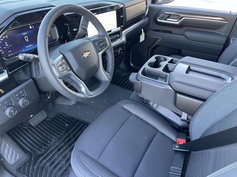 New 2026 Chevrolet Silverado 2500 Custom w/ Custom Value Package image 20