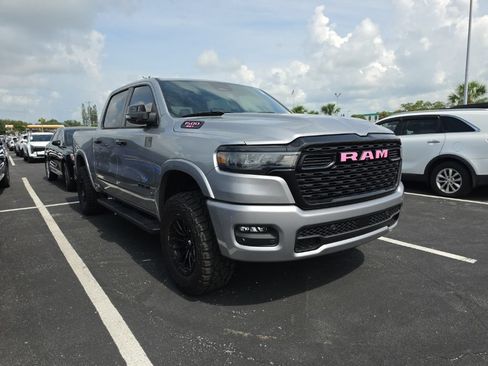 Used 2025 RAM 1500 Big Horn AWD/4WD image 3