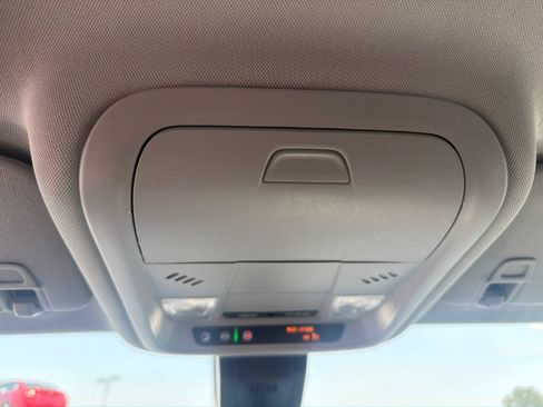 Used 2024 Chevrolet Equinox LT AWD/4WD image 21