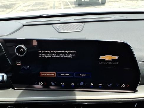 New 2026 Chevrolet Traverse LT w/ Enhanced Driving Package FWD image 21