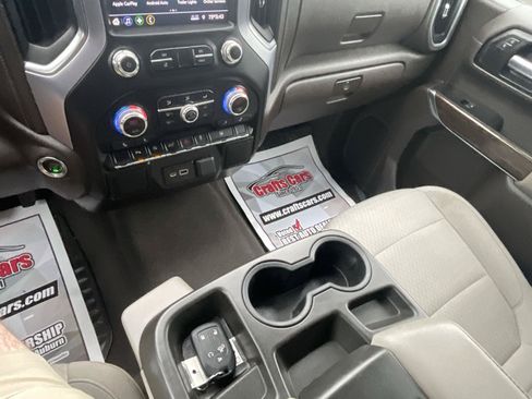 Used 2019 GMC Sierra 1500 SLE w/ SLE Value Package AWD/4WD image 18
