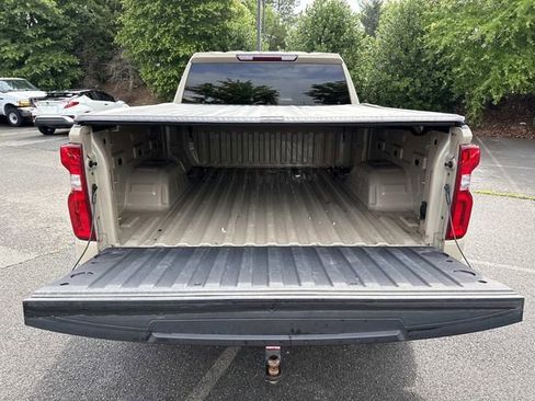 Used 2022 Chevrolet Silverado 1500 LT Trail Boss AWD/4WD image 12