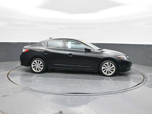 Used 2018 Acura ILX FWD image 9
