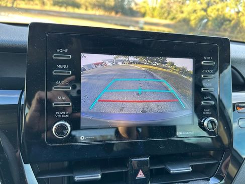 Used 2021 Toyota Camry LE image 25