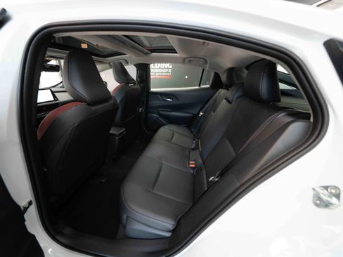 Used 2026 Toyota Prius Plug-In Hybrid w/ Limited Premium Package image 23