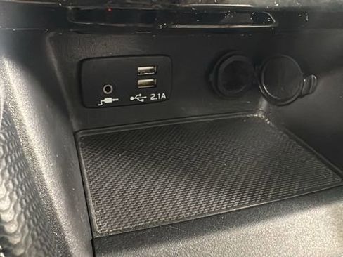 Certified 2022 Subaru Forester Touring w/ Popular Package #3 image 33