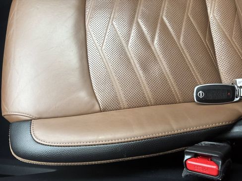 Used 2023 Nissan Pathfinder Platinum w/ Lighting Package (N93) image 27