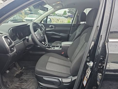 Used 2023 Kia Sorento LX AWD/4WD image 10