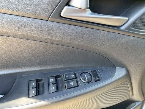 Used 2018 Hyundai Tucson SE FWD image 10