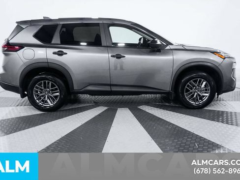 Used 2024 Nissan Rogue S AWD/4WD image 8