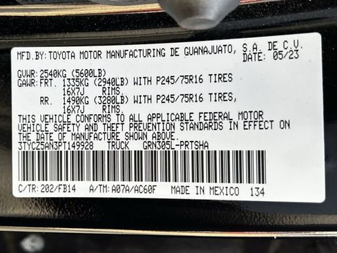Used 2023 Toyota Tacoma SR AWD/4WD image 32