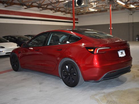 Used 2024 Tesla Model 3 Standard Range RWD image 4