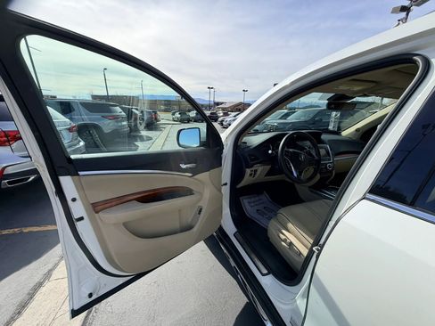 Used 2017 Acura MDX SH-AWD image 10