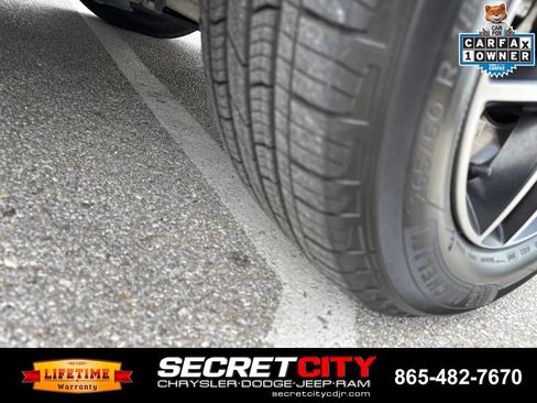 Used 2021 Jeep Grand Cherokee Trailhawk w/ Trailhawk Luxury Group AWD/4WD image 9