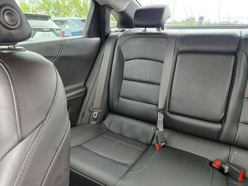 Used 2020 Chevrolet Malibu LT w/ Leather Package image 12