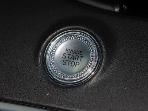 Used 2024 Genesis GV70 2.5T image 31