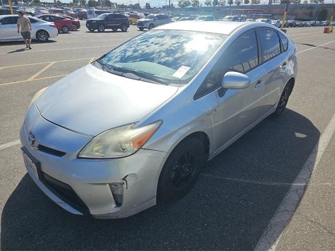 Used 2012 Toyota Prius Two image 3