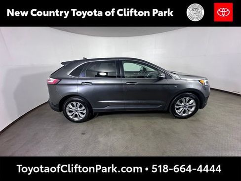Used 2019 Ford Edge Titanium w/ Equipment Group 301A AWD/4WD image 2