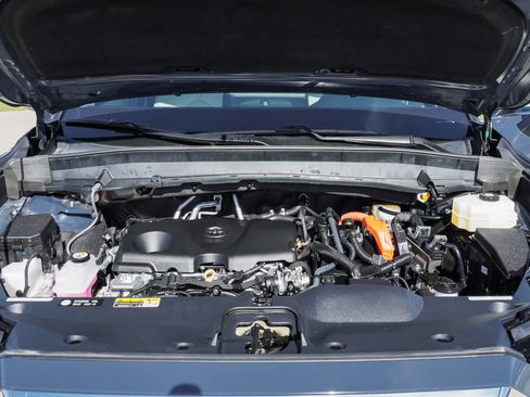 Certified 2024 Toyota Grand Highlander AWD Hybrid image 15